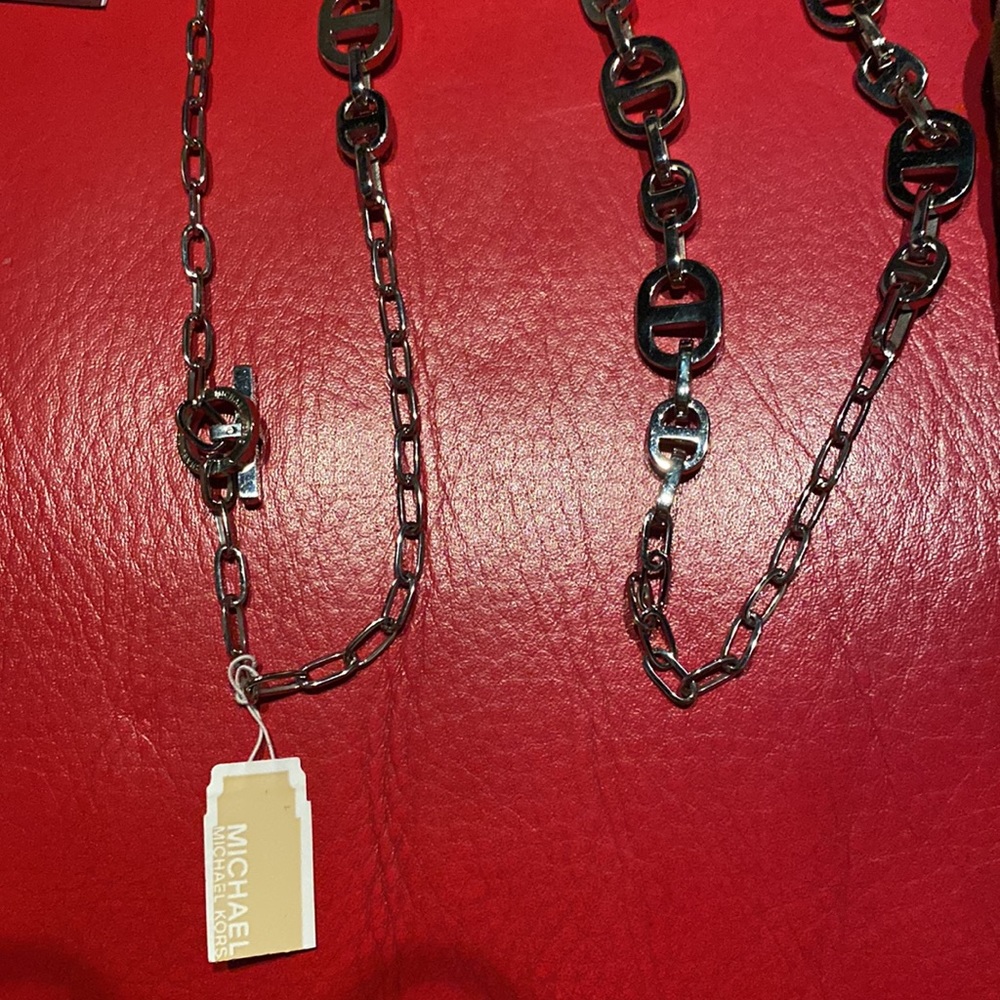 Michael Kors Beautiful Long Logo Necklace New WithTags - Picture 14 of 16
